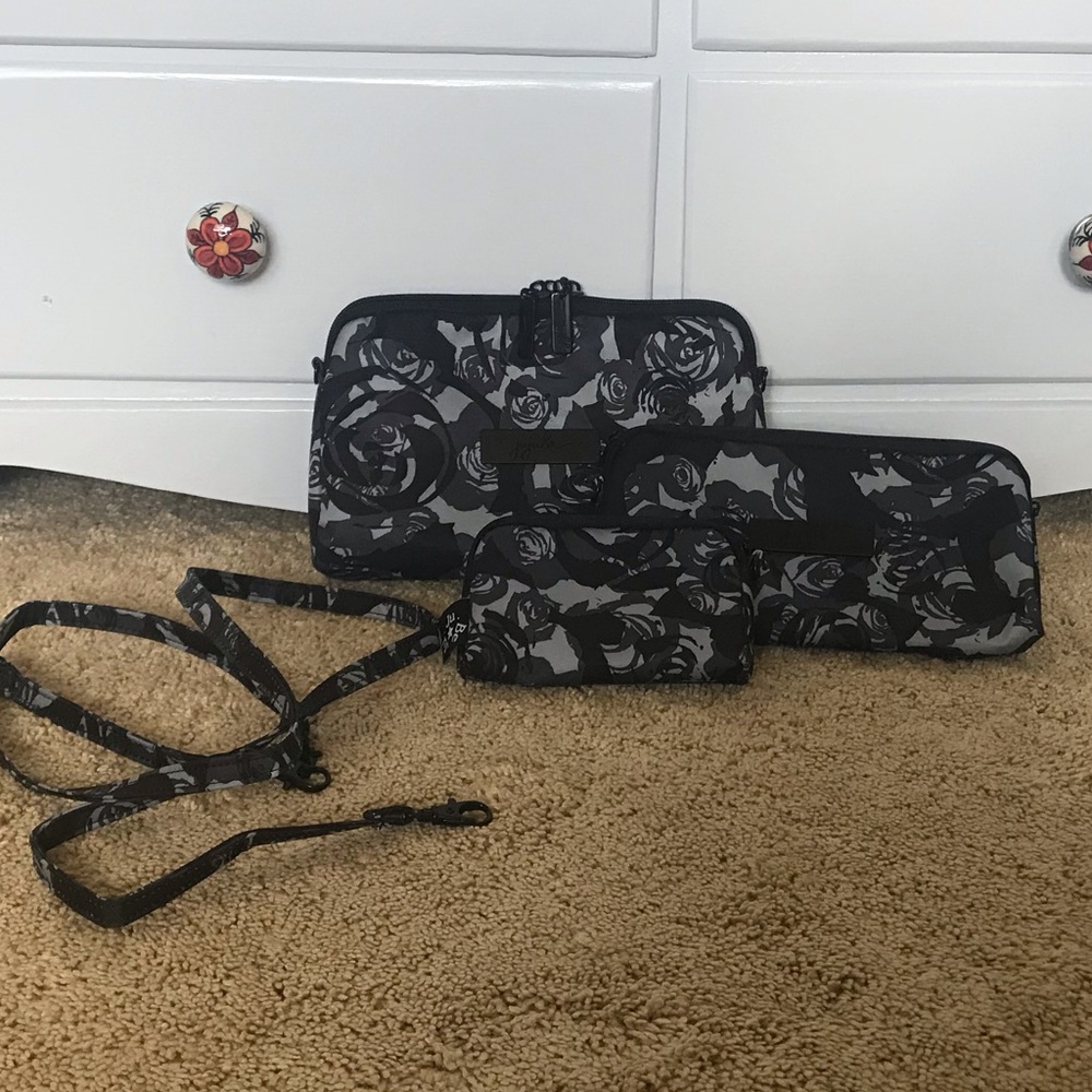 Ju-Ju-Be Onyx Collection Be Set: Black Petals